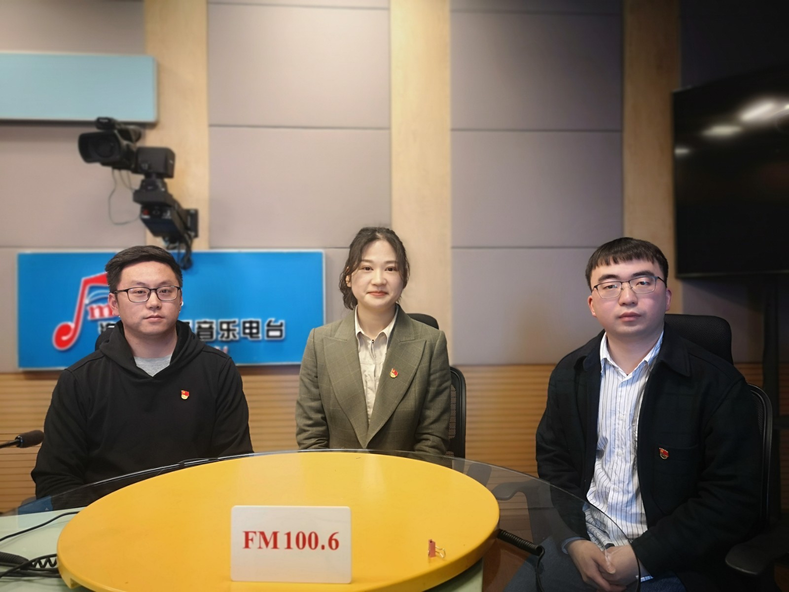 df417cfa-bd59-4be5-b000-05775d53cc8a.jpg