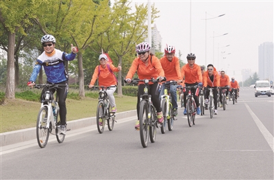 中国海门 我市举行9·22无车日绿色骑行活动