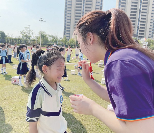 海门区举行“入学仪式”示范观摩活动
