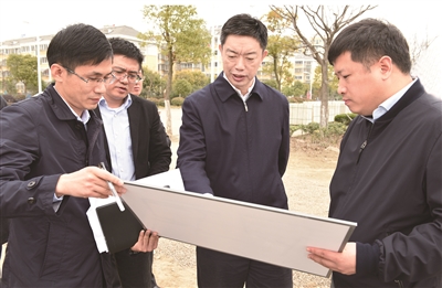 陈勇强调,今年的城建交通建设事关海门高质量发展,事关民生福祉,要用