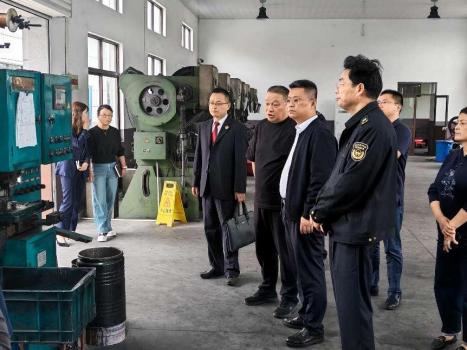 海门：“有事好商量”协商议事破解企业环保难题341.png