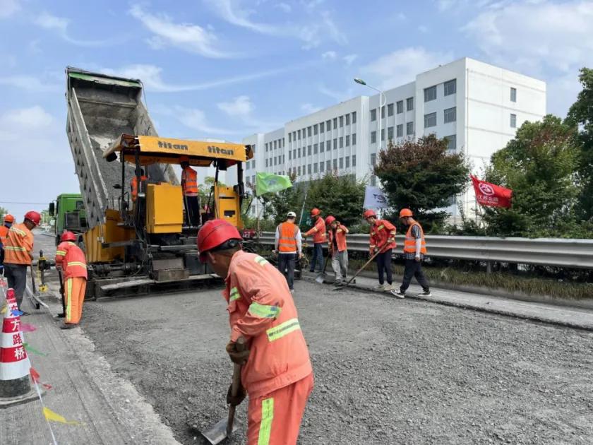 公路1.jpg
