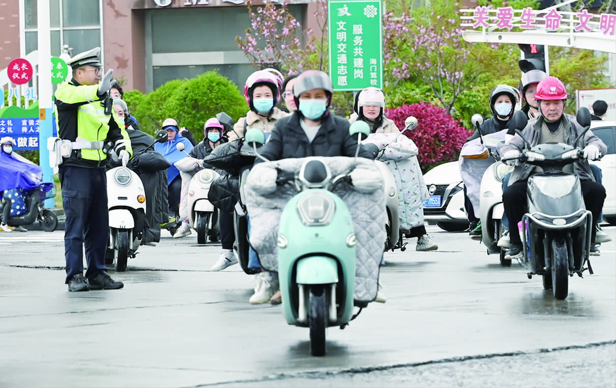 4-15-1.jpg 4-15-1.jpg