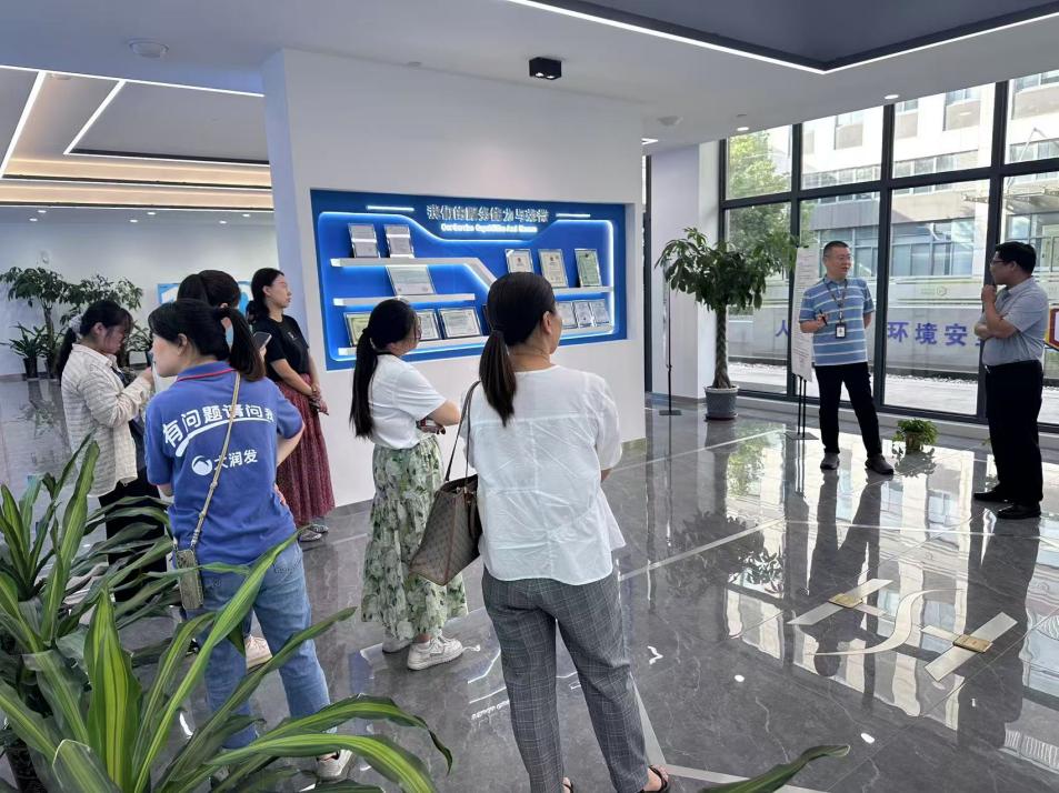 image005.jpg image005.jpg