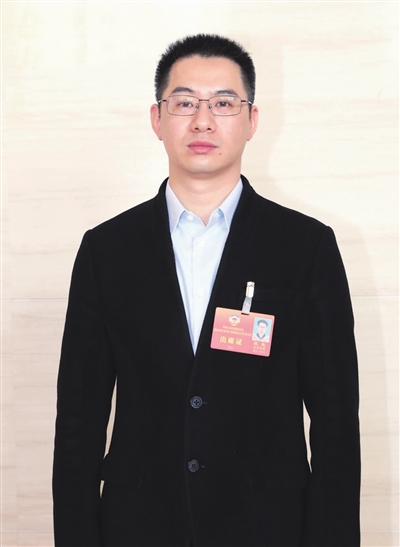 陈凯.jpg